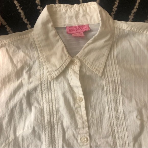 Beautiful long sleeve white button shirt. Size L. - Picture 2 of 8